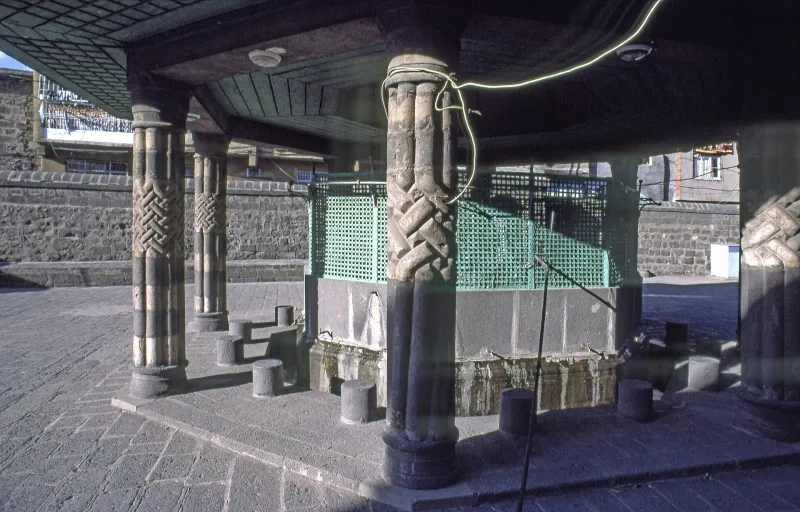 A mesquita de Behram-paşa em Diyarbakır — uma obra-prima de Sinan do século XVI