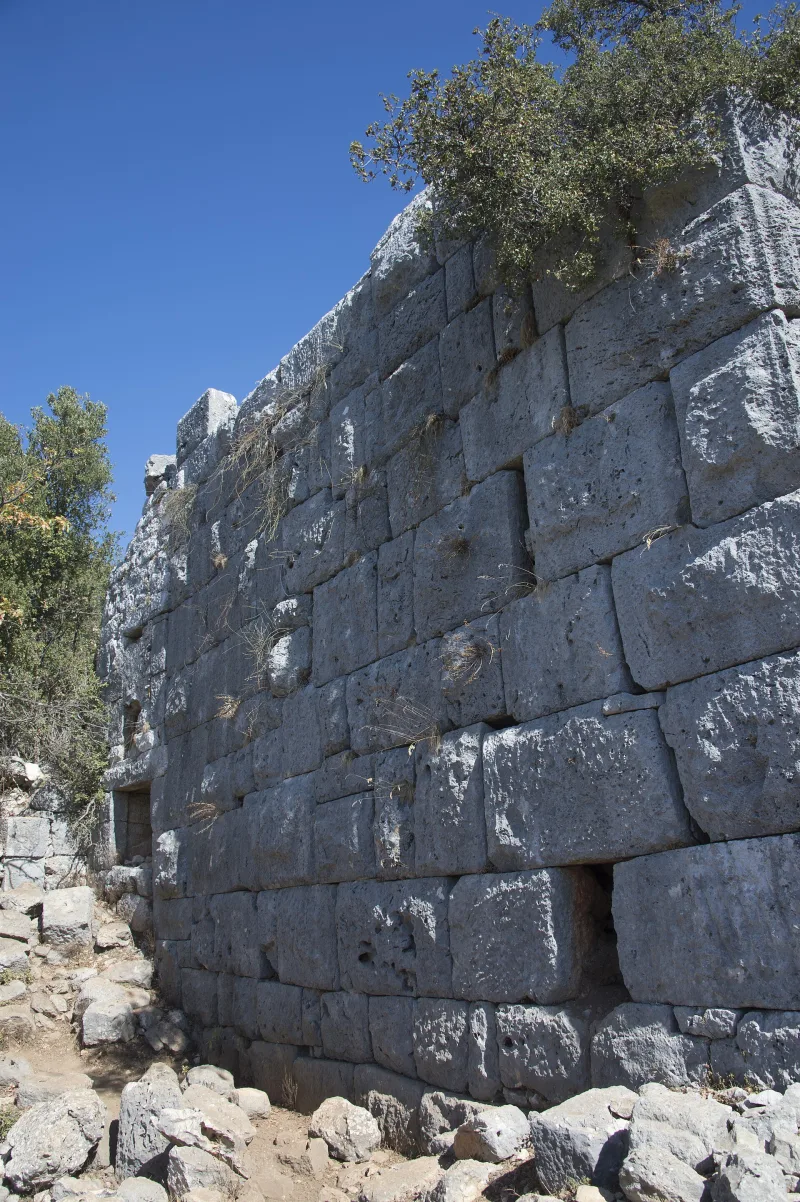 Cyaneae (Kianei) — a cidade dos sarcófagos da Lícia, perto de Demre