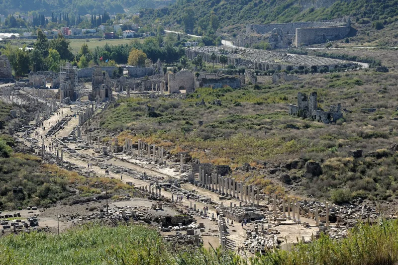 Perge: An Ancient City in Pamphylia Near Antalya — A Guide and Tips