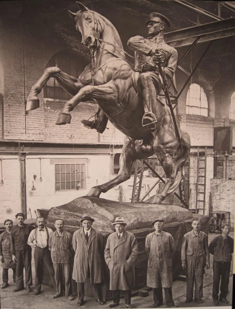 Pomnik Onur (Pomnik Honoru) — pomnik Atatürka na koniu w Samsun