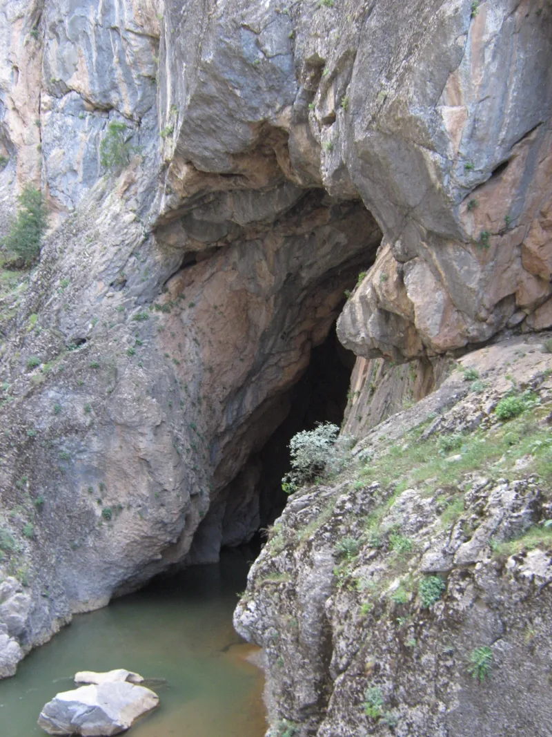 The Tigris Tunnel (Dicle Tüneli) — Assyrian reliefs at the source of the Tigris
