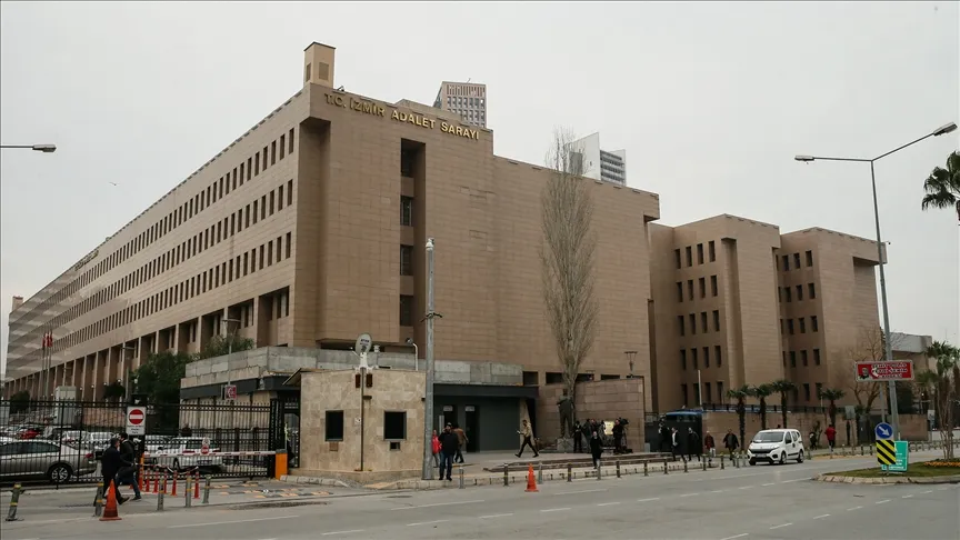 22 подозреваемых, арестованных в Измире в рамках 