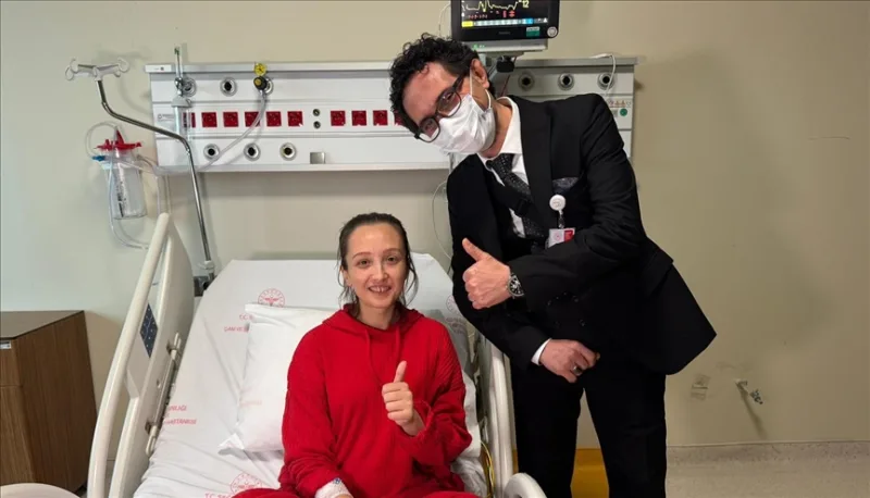 Ayyıldız, który utrzymał się przy życiu ze sztucznym sercem, teraz zachęca pacjentów